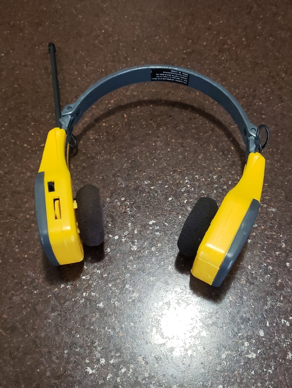 Vintage Suntone AM/FM Foldable Headphone Radio Yellow 90s Tested! Near Mint!